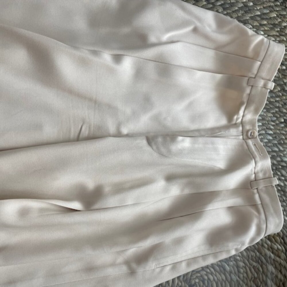 Women's Banana Republic Pants Cream - Picture 3 of 6
